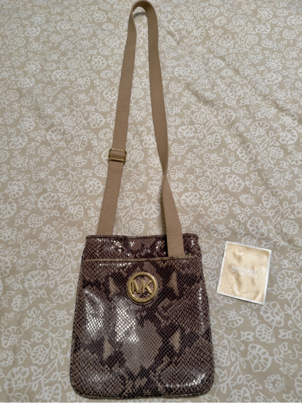 MICHAEL KORS  Fulton Logo Snake Print Crossbody Messenger Bag - Picture 2 of 11